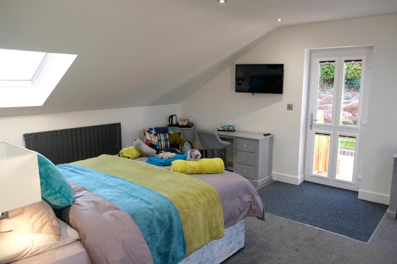 Rosemary House Brs Airport Accommodation Winford Esterno foto