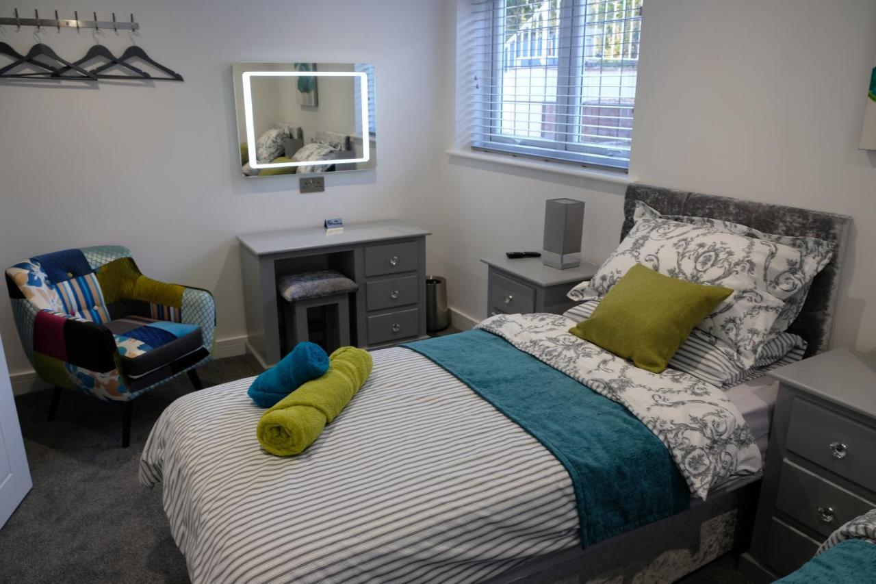 Rosemary House Brs Airport Accommodation Winford Esterno foto