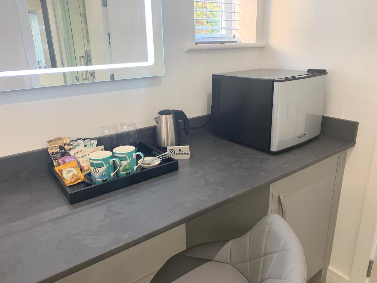 Rosemary House Brs Airport Accommodation Winford Esterno foto